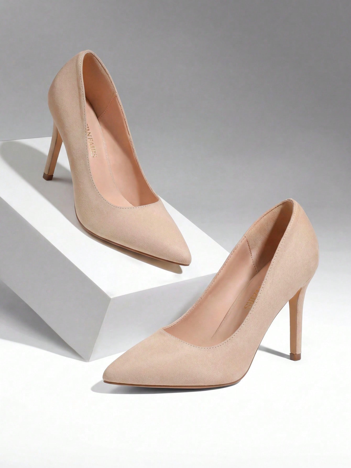 Court Heel Pointed - أحذية نسائية بكعب عالٍ رفيع، بتصميم
