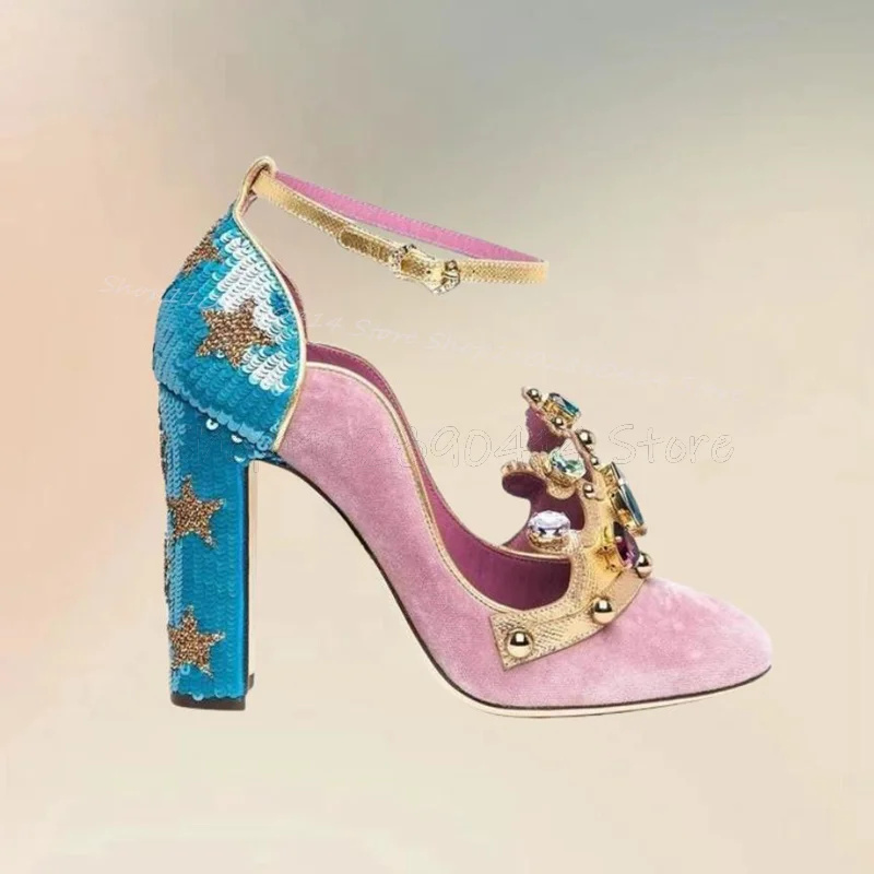 Court Heel Pointed - المحكمة نمط كريستال تاج تصميم أشار