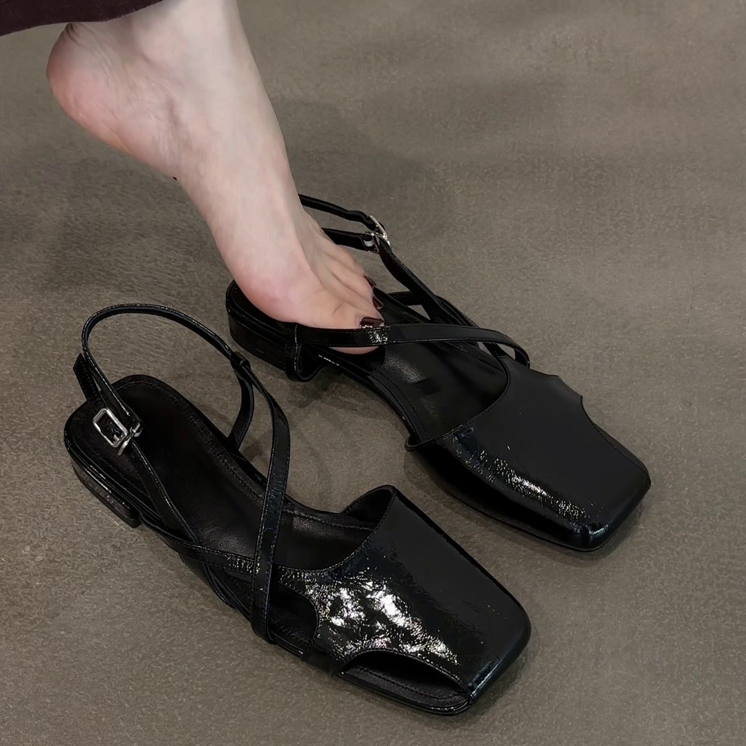 صنادل عصرية من الجلد اللامع، أ - مراجعة Women'S Shoes Clogs وسعره