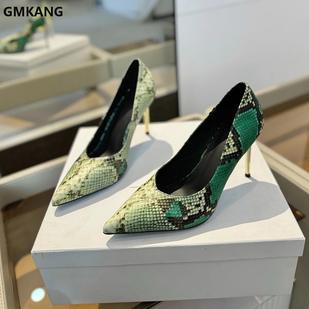 أحذية نسائية بكعب منخفض ومقدمة - مراجعة Court Heel Pointed وسعره
