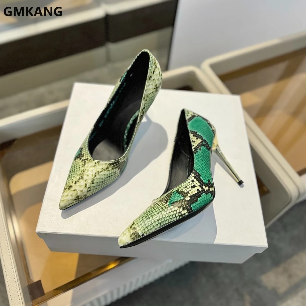 أحذية نسائية بكعب منخفض ومقدمة - مراجعة Court Heel Pointed وسعره