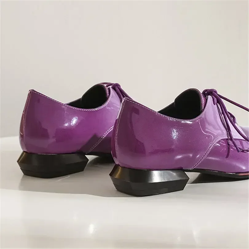 المرأة البريطانية أوكسفورد الت - مراجعة Oxford Lace Up Women وسعره