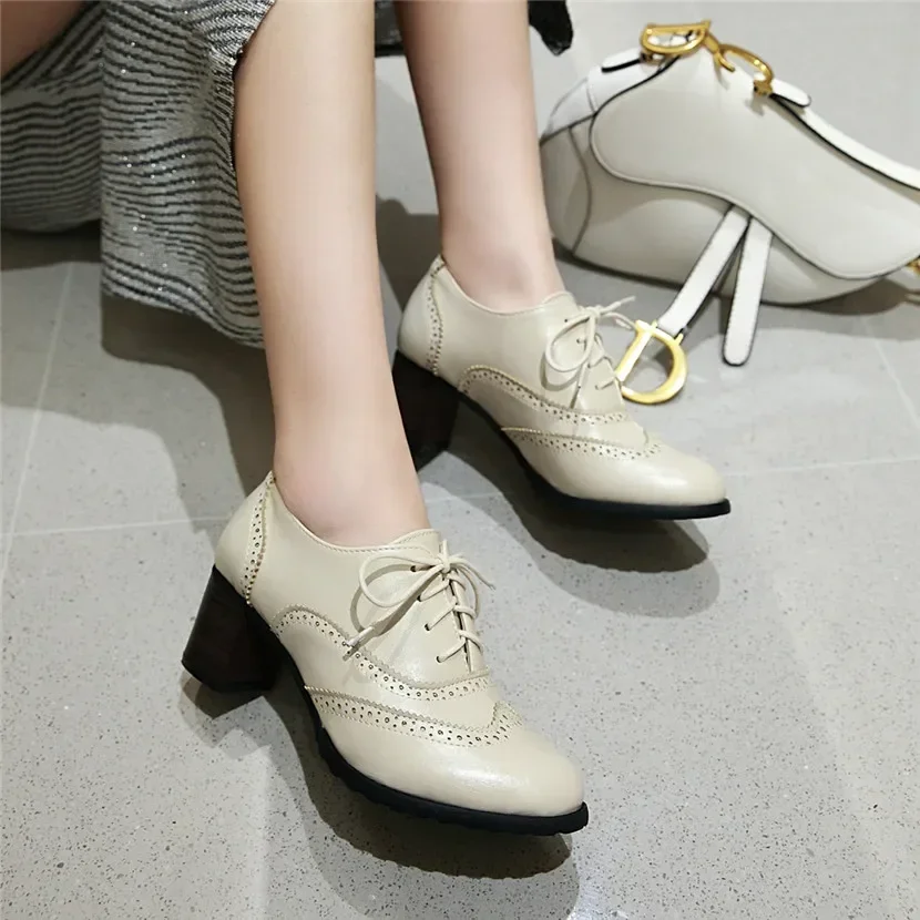 المرأة البريطانية أوكسفورد عال - مراجعة Oxford Lace Up Women وسعره