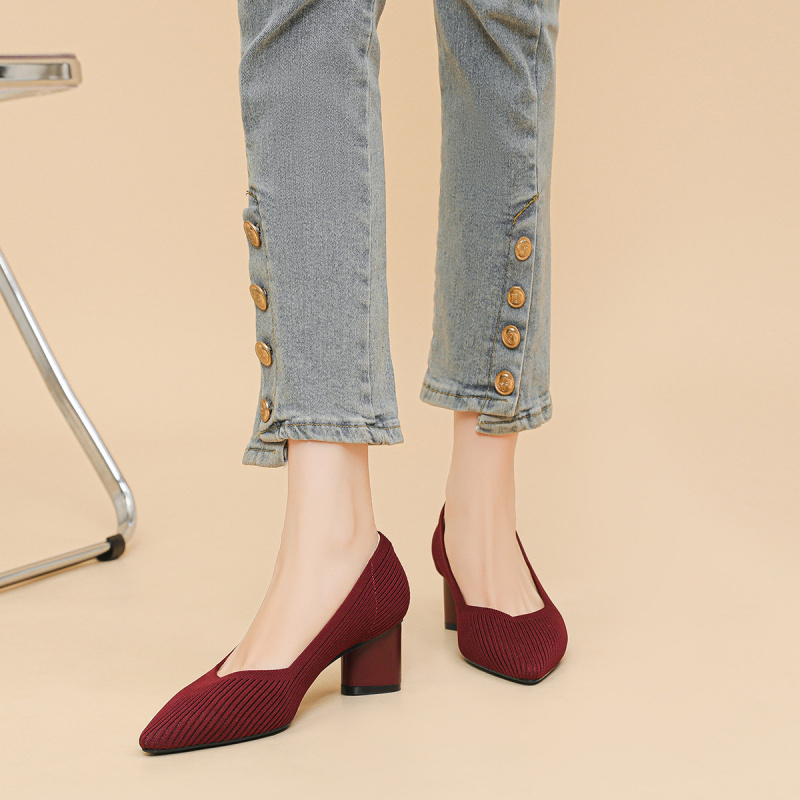حذاء نسائي بكعب عالٍ وسميك بتص - مراجعة Court Heel Pointed وسعره