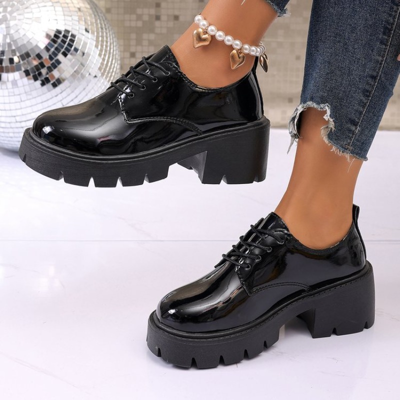 أحذية نسائية جديدة لربيع 2026، - مراجعة Oxford Lace Up Women وسعره