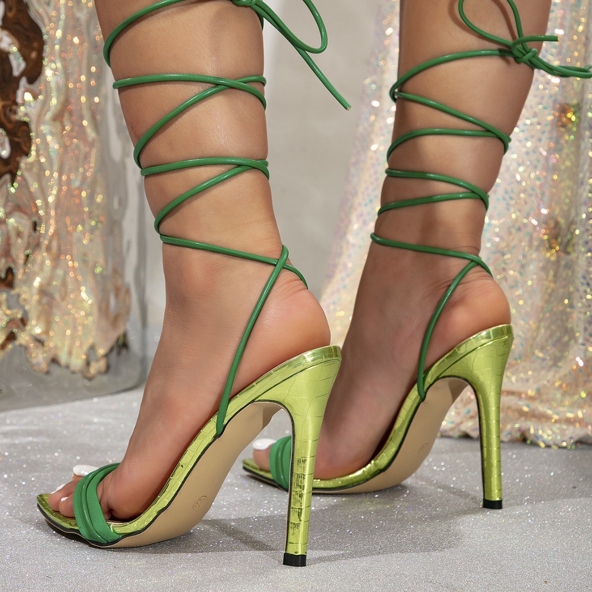 صنادل نسائية خضراء بكعب عالٍ ل - مراجعة Oxford Lace Up Women وسعره